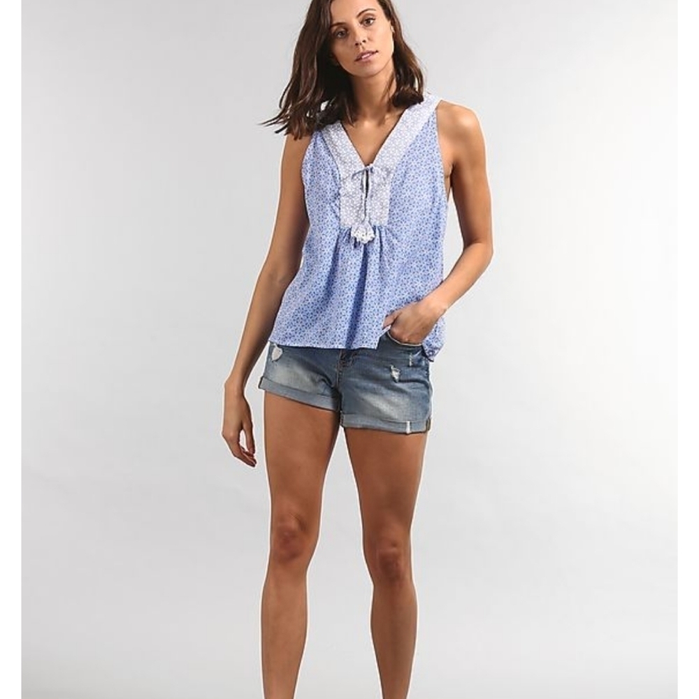 Gap blue woven sleeveless top
